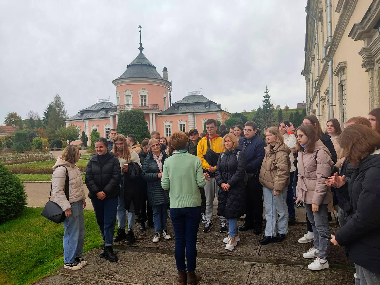 Під час бесіди про цікавинки Золочівського замку